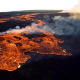 للمرة الأولى منذ 40 عامًا .. أكبر بركان نشط في العالم يثور