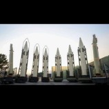 “العد التنازلي” الإيراني الأخير.. صورة وأسماء صواريخ وتحذيرات من فتح الأجواء أمام إسرائيل