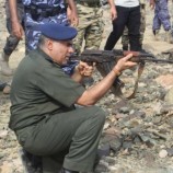 العميد المنهالي يدشّن مشروع الرماية بالذخيرة الحيّة لقوات شرطة النجدة بالمكلا