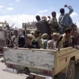 مليشيات الحوثي الإرهابية تدفع بتعزيزات كبيرة إلى الحديدة وسط مخاوف من هجوم بري