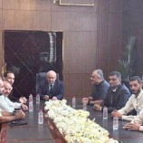 لبحث تعزيز الأداء المؤسسي..وزير الخدمة المدنية والتأمينات يلتقي قيادة صندوق صيانة الطرق