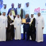 اتحاد عمال الكويت يكرم وزير الشؤون الاجتماعية والعمل ” الزعوري “