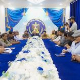 الكثيري يترأس اجتماعًا استثنائيًا للوقوف على التحضيرات الجارية لفعالية “حضرموت أولًا”