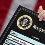 رسوم ترامب الجمركية بنسبة 10% على معظم الواردات تدخل حيز التنفيذ