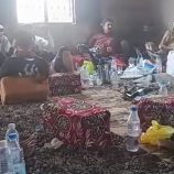 يتقدمهم الشيخ اليزيدي.. وفد قبلي رفيع يحلّ بتربة أبو الأسرار لإطلاق جهود صلح قبلي في الصبيحة