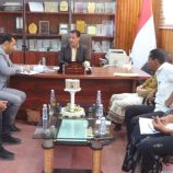 بحث آلية إصدار تراخيص خاصة بالمياه والأغذية بوادي حضرموت