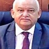 وزير الخدمة المدنية يقترح تحديد الحد الأدنى للأجور بـ102,000 ريال يمني