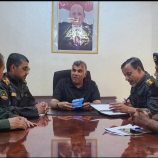 العميد المنهالي يعقد اجتماعًا أمنيًا طارئًا ويؤكد أن تحركات المجموعات المهددة للأمن مرصودة وسيتم ضربها بكل حزم