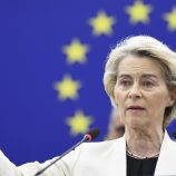 فون دير لاين تدعو لبدء “مفاوضات جوهرية” هذا العام لانضمام أوكرانيا إلى الاتحاد الأوروبي