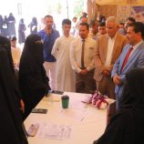 مدير الوسائل والتقنيات التعليمية بمكتب التربية والتعليم يطلع على معرض المهارات بكلية البنات جامعة سيئون