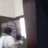 عاجل| مسلحون يقتحمون مستشفى في تعز ويختطفون مواطناً من أمام زوجته وطفله