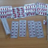 مكافحة المخدرات بأمن العاصمة عدن تضبط مروجين بحوزتهم حبوب مخدرة