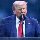 ترامب محذراً طهران: سنرد بأقصى قوة إن تعرضنا لهجوم