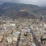 إصابة شخصين في اشتباكات مسلحة وسط تصاعد الانفلات الأمني بتعز