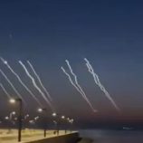 الجيش الكويتي: الصواريخ العابرة في الأجواء لم تمثل أي تهديد على أراضينا