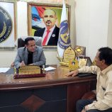 رئيس انتقالي لحج يناقش أوضاع مديرية كرش والتحديات التي تواجه قيادتها .