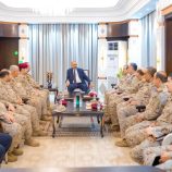 الرئيس الزُبيدي يترأس اجتماعًا لرئاسة هيئة الأركان العامة وعدد من هيئات ودوائر وزارة الدفاع