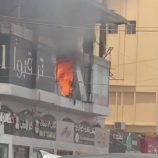 اندلاع حريق في سوق الحجاز مول في مديرية المنصورة بالعاصمة عدن