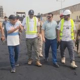 مدير عام المنصورة يتفقد أعمال السفلتة في شارع الخمسين