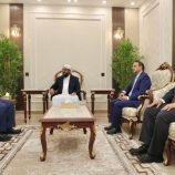 أثناء لقائه وزير الخدمة المدنية.. المحرّمي يوجّه بتسريع صرف العلاوات لموظفي الدولة