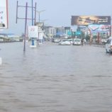 أول تحرك للسلطة المحلية بعدن عقب بدء تأثيرات المنخفض الجوي