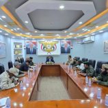 اللجنة الأمنية بشبوة تُقرّ حزمة من الإجراءات المشددة لتعزيز الأمن وترسيخ هيبة الدولة