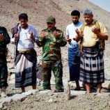 تزامناً مع الذكرى الثانية لاستشهاده… قيادات في الحزام الأمني تزور قبر الشهيد القائد عبداللطيف السيد