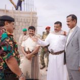 المحافظ بن الوزير يتفقد مستوى الإنجاز في مشروع مركز الطوارئ بتمويل من الأشقاء في الإمارات