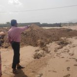 مدير مياه عدن يتفقد أعمال إصلاح الخط الرئيسي المتضرر من السيول