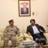 محافظ حضرموت ووزير الدفاع يناقشان في سيئون سُبل تعزيز الأمن ومواجهة تداعيات الحالة الجوية