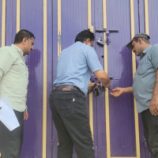 سلطة المنصورة تواصل إغلاق المحال المخالفة وتؤكد على تنمية الموارد المحلية