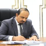 بن ماضي يرعى توقيع أربعة عقود حيوية لتحسين الشوارع العامة والمظهر الجمالي للمكلا