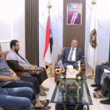 فريق التوجيه والرقابة الرئاسي يطلع على أنشطة وبرامج إعلام الانتقالي في المهرة