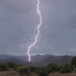 الأرصاد الجوية تحذّر من أمطار رعدية مصحوبة برياح شديدة وحبات البرد
