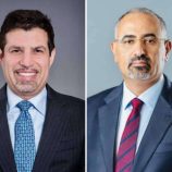 الرئيس الزُبيدي يبحث مع سفير الولايات المتحدة سُبل دعم مسار الإصلاحات والتعافي الاقتصادي