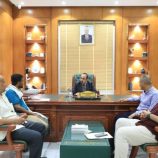 محافظ حضرموت يناقش احتياجات مديرية حجر وإصلاح أضرار السيول