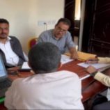 فريق الرقابة والتوجيه الرئاسي يعقد اجتماعاً مع مدير الإدارة الاقتصادية والخدمية في انتقالي الضالع