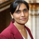 السفيرة البريطانية لدى اليمن: أي انقسامات في قيادة الشرعية تخدم الحوثيين