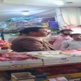 مكتب الصناعة والتجارة يواصل حملاته الرقابية في رضوم ويضبط مخالفات غذائية منتهية الصلاحية