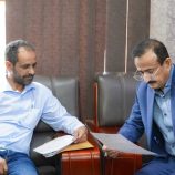 المحافظ بن الوزير يوجّه بتقديم التسهيلات لإقامة مخيم مجاني لجراحة العيون في شبوة