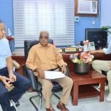 باخبيرة والجاوي يناقشان آلية تنفيذ مشروع تصريف مياه الأمطار واستبدال مولد مضخة مياه في المعلا