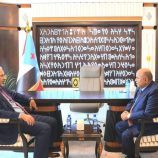 الرئيس القائد عيدروس الزُبيدي يلتقي محافظ حضرموت سالم الخنبشي