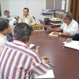 اجتماع لمتابعة مستوى تنفيذ مشاريع البرنامج الاستثماري بمديرية صيرة بعدن