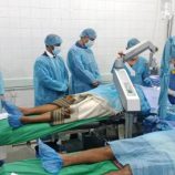 محافظ شبوة يدشن المخيم الطبي لأمراض وجراحة العيون