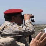 وزير الدفاع في الخطوط الأمامية لجبهة الضالع