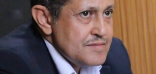 رئيس انتقالي لحج يعزّي مدير الإدارة السياسية بالمحافظة في وفاة والده