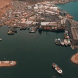 ميناء المكلا يستأنف نشاطه الملاحي والتجاري بشكل طبيعي