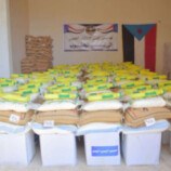 انتقالي شبام يدشّن توزيع السلال الغذائية للأسر الأشد احتياجًا