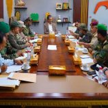 اللجنة الأمنية في عدن تعزز التنسيق وتشدّد على ترقيم المركبات ومكافحة التهريب