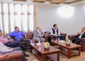 وزير النقل يبحث في عدن سُبل تأمين الموانئ والمطارات بالتعاون مع الأمم المتحدة